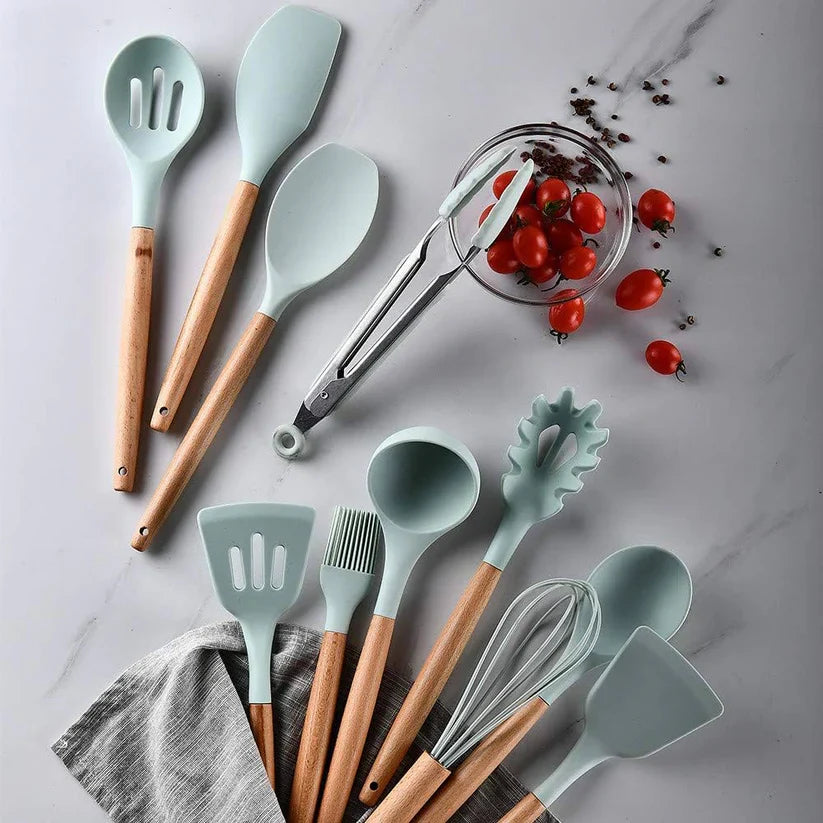 Original China Imported 12 Pcs Silicone Kitchen Set Wooden Handle and Storage Box