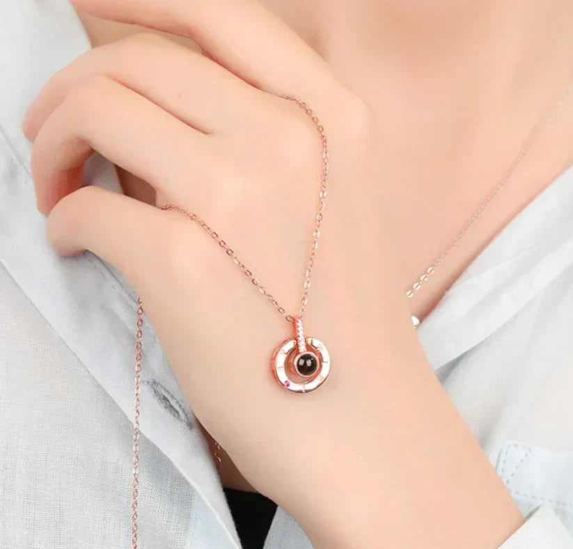 100 LANGUAGES I LOVE YOU PROJECTION NECKLACE (Rose Gold)